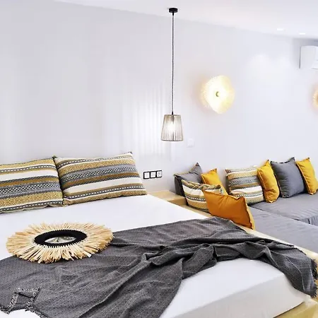 Casa Valeri Ii - Stylish Cycladic In Naxos Town Apartment Naxos City